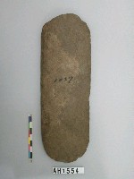 藏品(大長條形打製石斧)的圖片